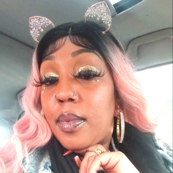 Meet your Posher, Patricia - Picture 1 of 1